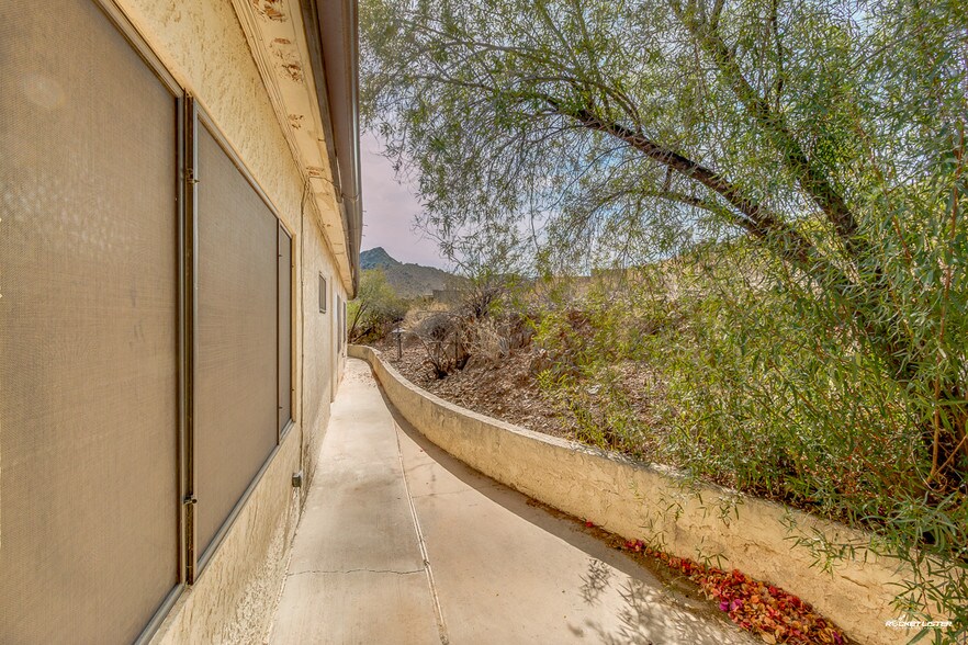 More Photos Of 14414 N 29th St, Phoenix Assisted Living For Lease