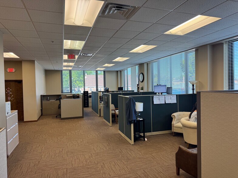 More Photos Of 480 New Holland Ave, Lancaster Office For Lease