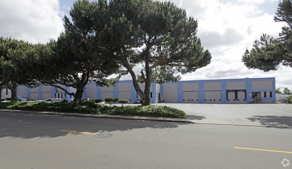 Primary Photo Of 33440-33444 Western Ave, Union City Warehouse For Lease