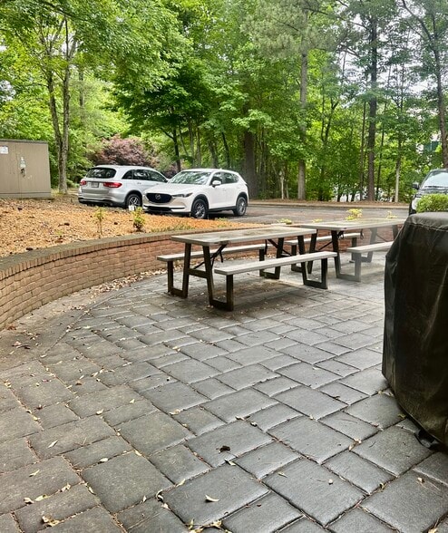 More Photos Of 401 Westpark Ct, Peachtree City Office For Lease