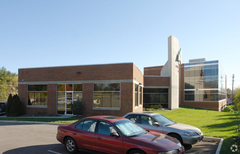 More Photos Of 2221 Schrock Rd, Columbus Office For Lease