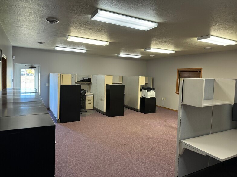 More Photos Of 1015 N 9th Ave, Brandon Industrial For Lease