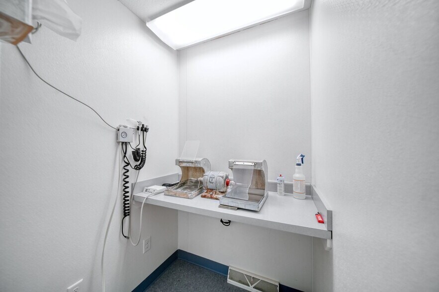 More Photos Of 3165 County Farm Rd, Jackson Medical For Sale