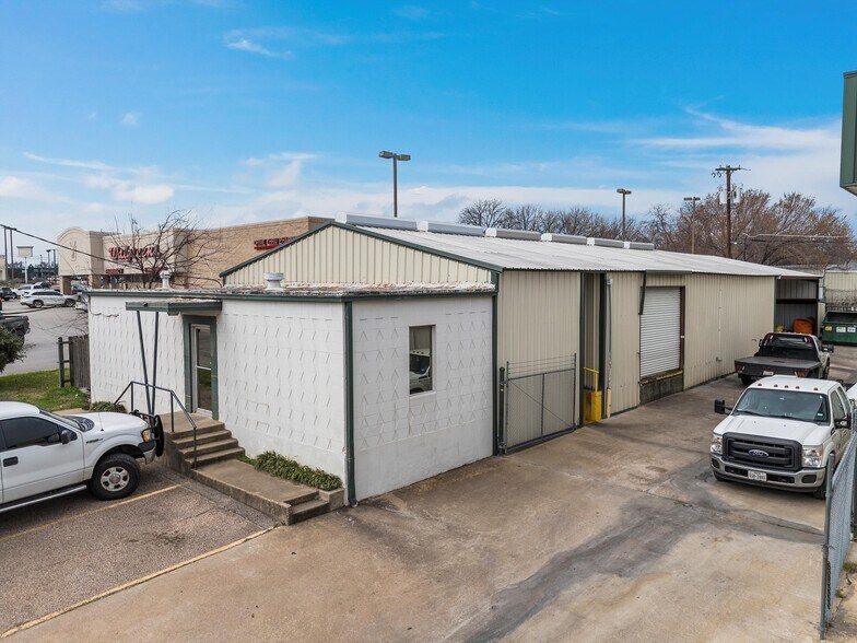 More Photos Of 2901 Speight Ave, Waco Warehouse For Sale