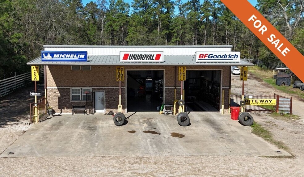 More Photos Of 13121 Highway 105 E, Cut And Shoot Industrial For Sale