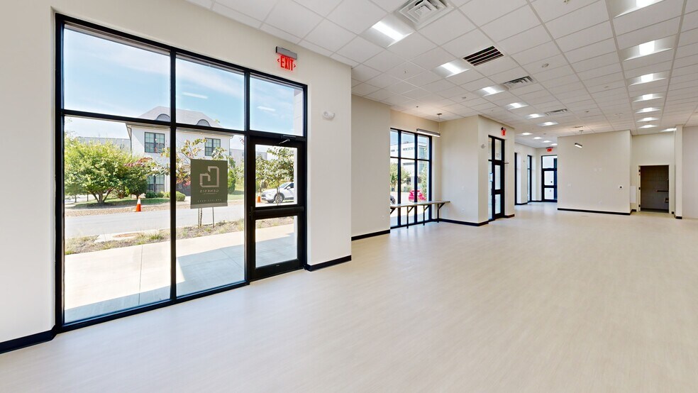 More Photos Of 301 SE G St, Bentonville Coworking Space