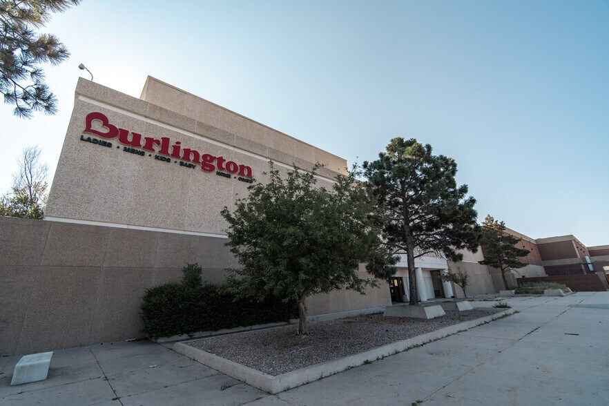 More Photos Of 820 Citadel Dr E, Colorado Springs General Retail For Sale