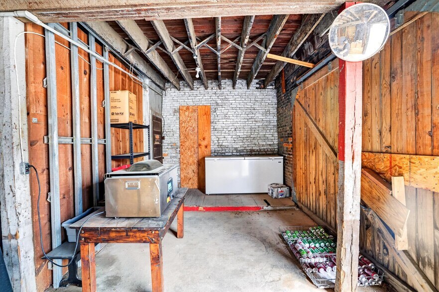 More Photos Of 33 W Olive St, Aurora General Retail For Sale