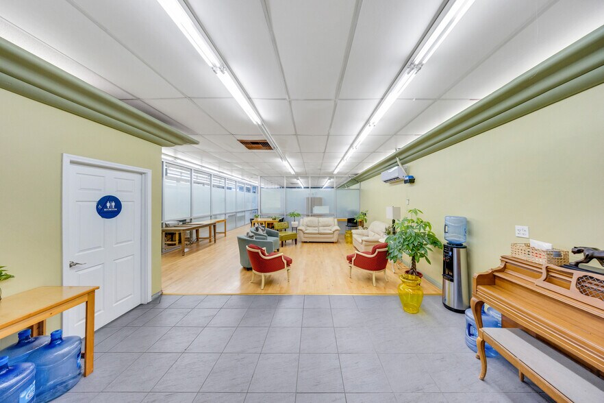 More Photos Of 118 Live Oak Ave, Arcadia Storefront For Sale