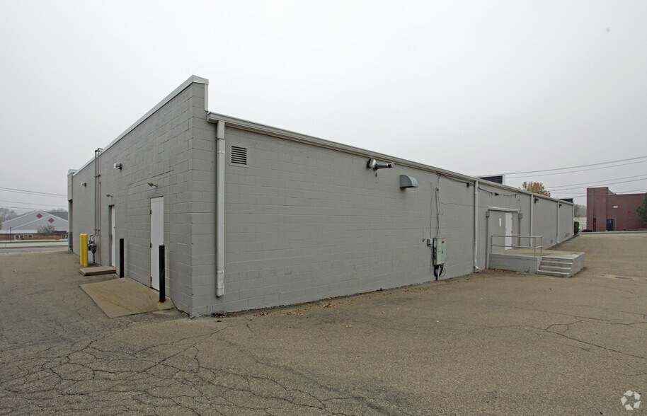 More Photos Of 4100-4104 E Washington Ave, Madison Freestanding For Lease