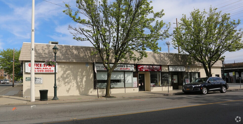 More Photos Of 247 Rockaway Ave, Valley Stream Storefront Retail Office For Lease