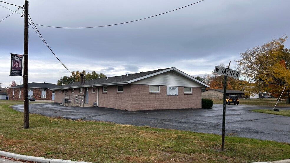 More Photos Of 104 N West St, Edgerton Healthcare For Sale