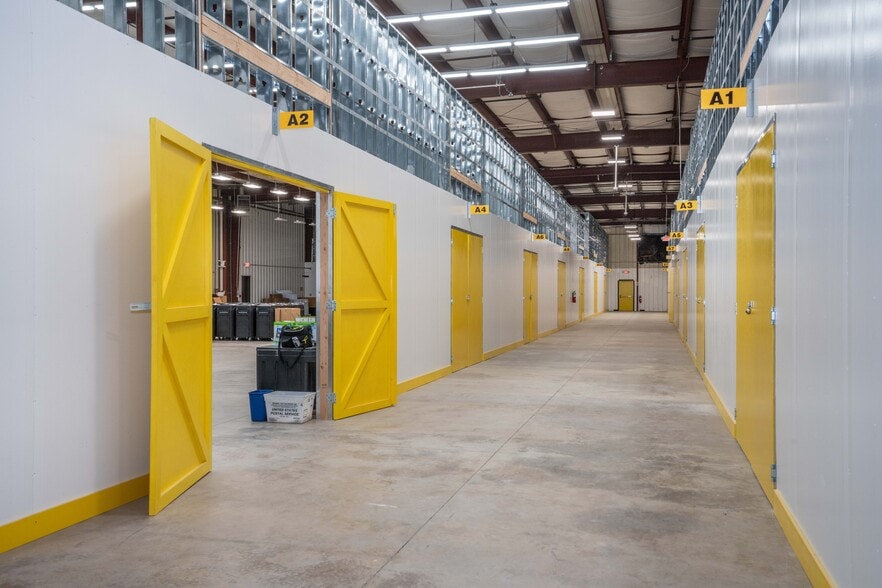 More Photos Of 299 Industrial Ln, Torrington Distribution For Lease