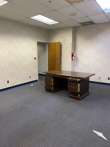 More Photos Of 1330 High St, South Bend Industrial For Sale