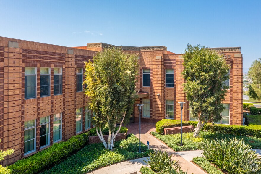 More Photos Of 800 Corporate Dr, Ladera Ranch Unknown For Lease