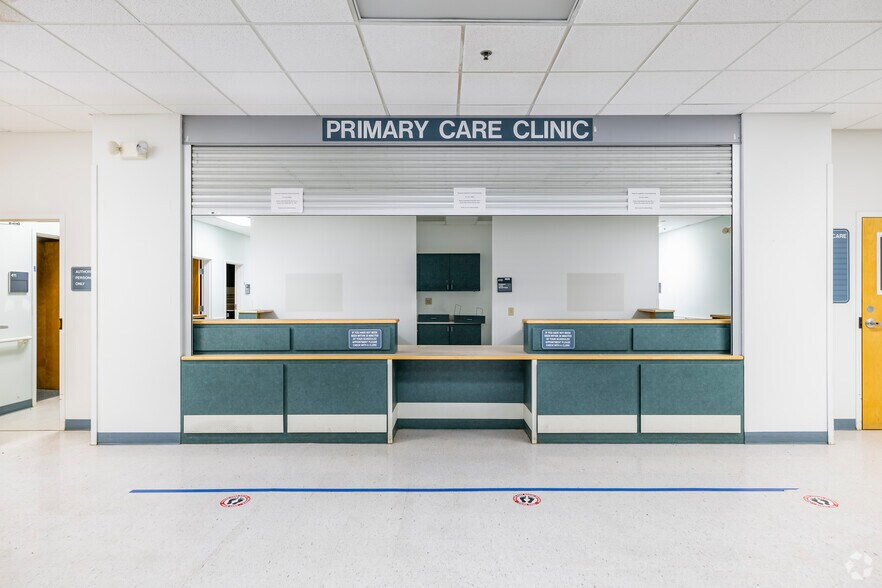 More Photos Of 6104 Avenue Q South Dr, Lubbock Medical For Sale