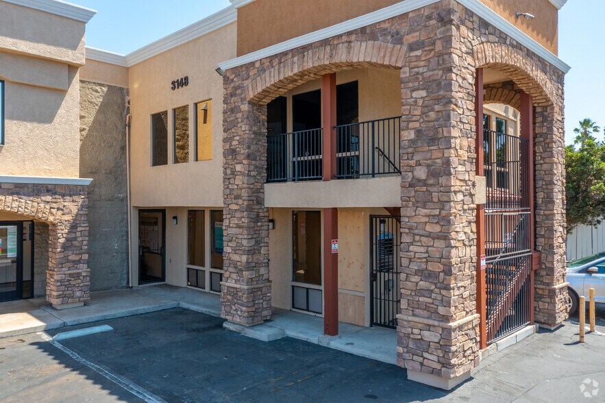 More Photos Of 3148 Midway Dr, San Diego Storefront Retail Office For Lease
