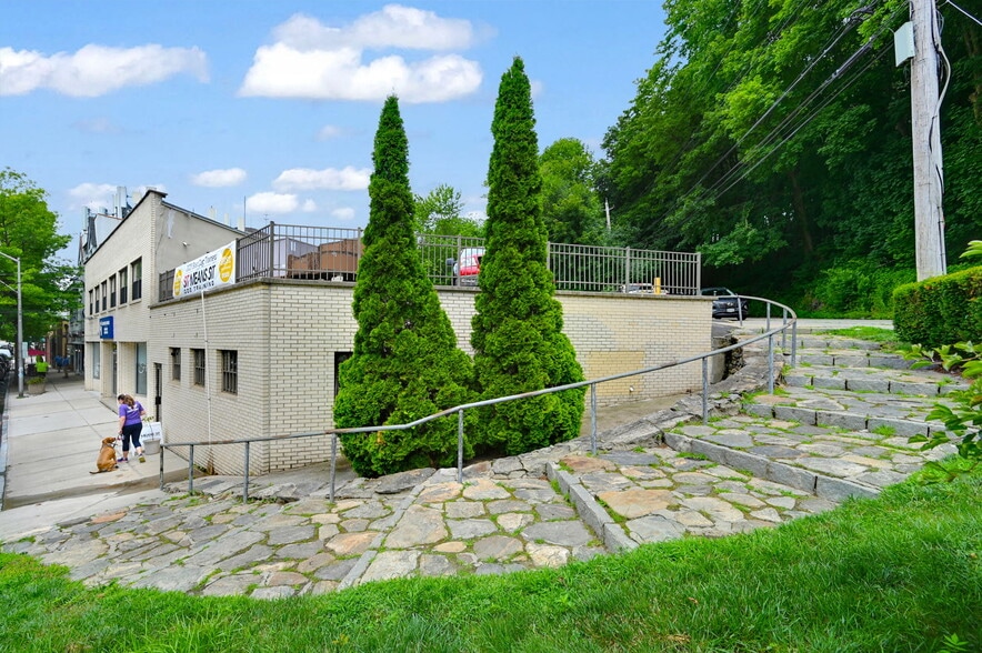 More Photos Of 2 Broadway, Valhalla Office For Sale