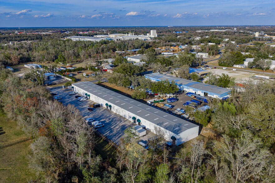 More Photos Of 2711 Airport Rd, Plant City Industrial For Sale