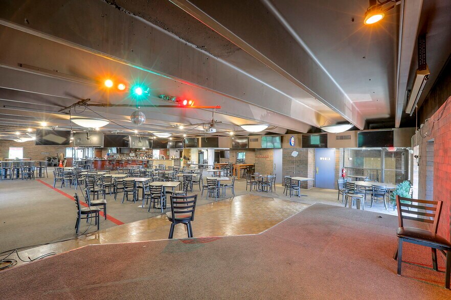 More Photos Of 330 E 135th St, Kansas City Restaurant For Sale