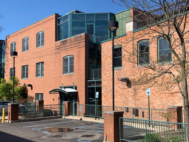 More Photos Of 213-215 W Liberty St, Ann Arbor Office Residential For Lease
