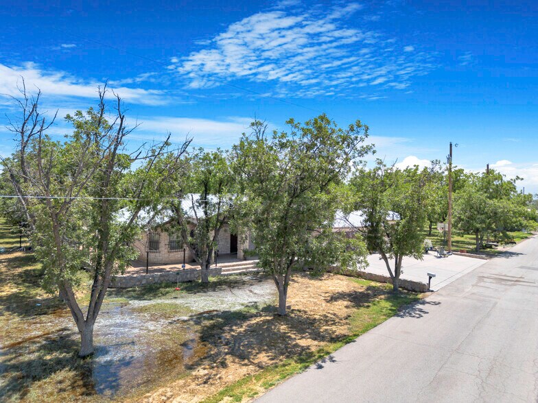 More Photos Of 636 Keagle Rd, Socorro Specialty For Sale