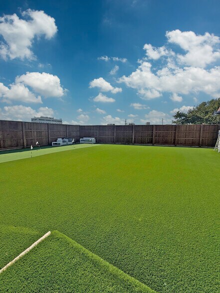 More Photos Of 2511 Texas Dr, Irving Office For Lease