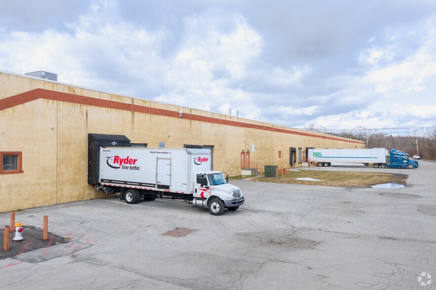 More Photos Of 15 Tarkett Dr, New Windsor Township Manufacturing For Lease