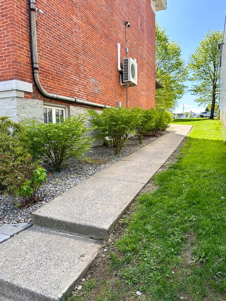 More Photos Of 285 Genesee St, Utica Loft Creative Space For Sale