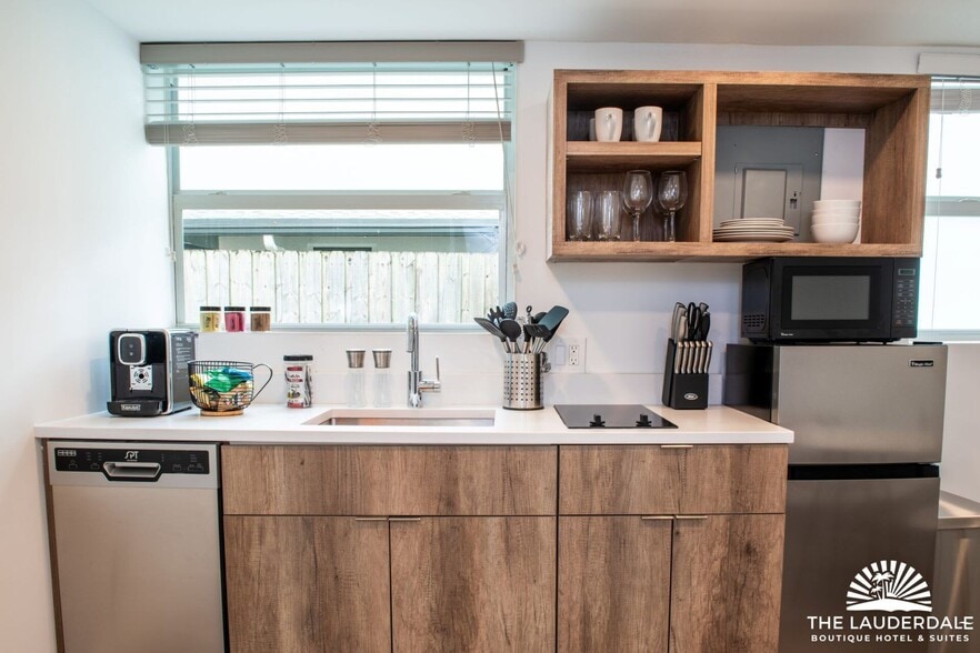 More Photos Of 505 SE 16th St, Fort Lauderdale Hotel For Sale