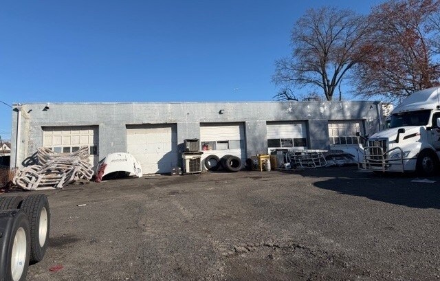 More Photos Of 53 Clifton Blvd, Clifton Truck Terminal For Sale