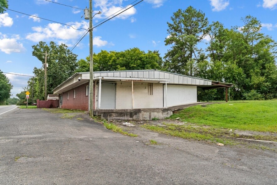 More Photos Of 1402 Riverbend Rd, Dalton General Retail For Sale