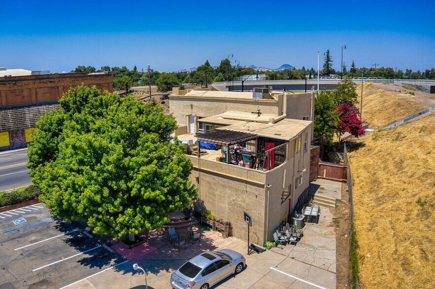 More Photos Of 563 2nd St, Yuba City Office For Sale