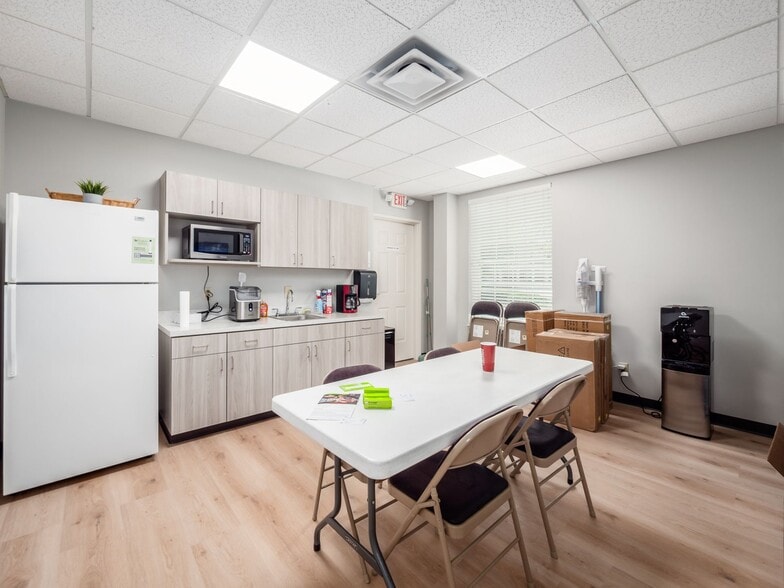 More Photos Of 4100 Horizons Dr, Columbus Office For Lease