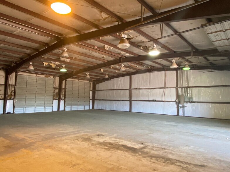 More Photos Of 24030 Tomball Pky, Tomball Distribution For Lease