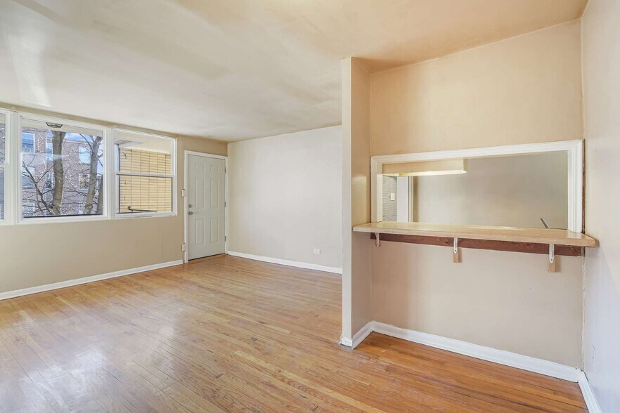 More Photos Of 2034-2040 W Hood Ave, Chicago Apartments For Sale