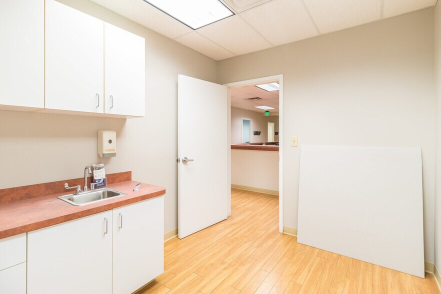 More Photos Of 2511 Salem Church Rd, Fredericksburg Medical For Sale