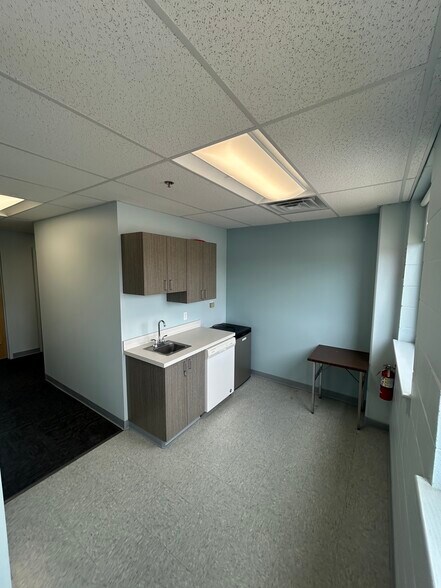 More Photos Of 200 Meadow Rd, Boston Refrigeration Cold Storage For Lease