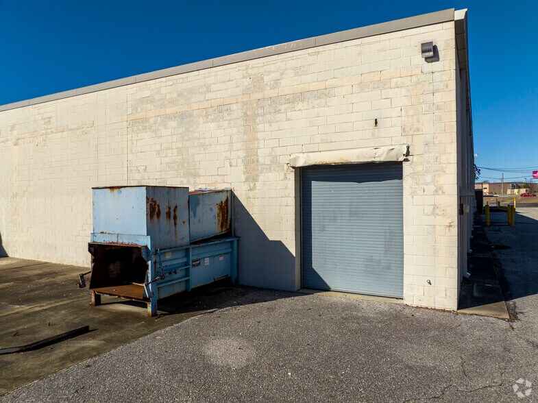 More Photos Of 3705-3789 Eastern Blvd, Montgomery Unknown For Lease