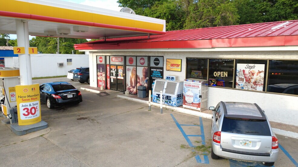 More Photos Of 303 Hwy 31, Bay Minette Convenience Store For Sale