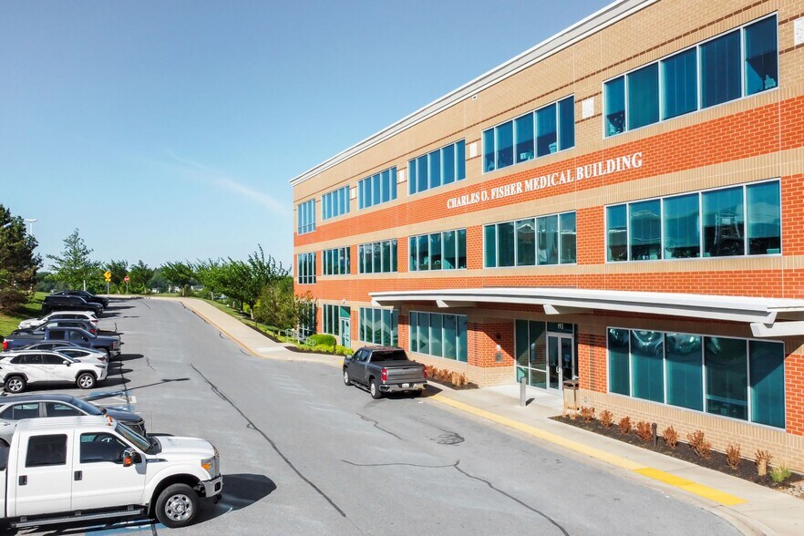 More Photos Of 193 Stoner Ave, Westminster Medical For Lease