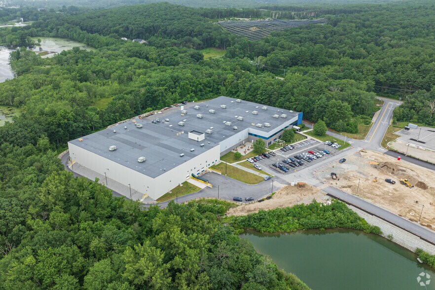 More Photos Of 10 Old Webster Rd, Oxford Manufacturing For Sale