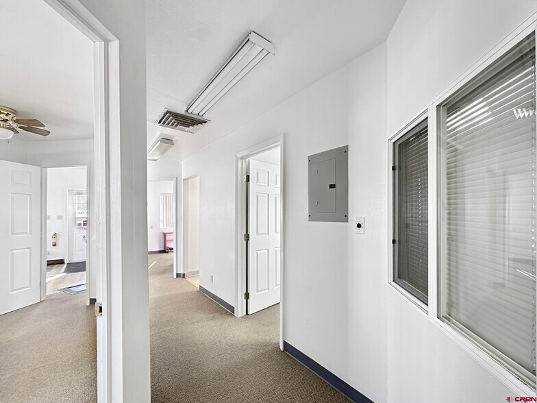 More Photos Of 685 Industrial Blvd, Delta Warehouse For Lease