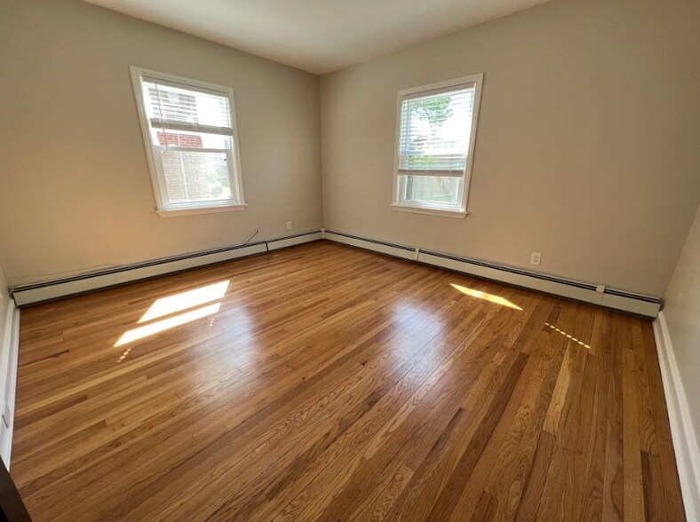 More Photos Of 150-156 Preston, Hartford Apartments For Sale