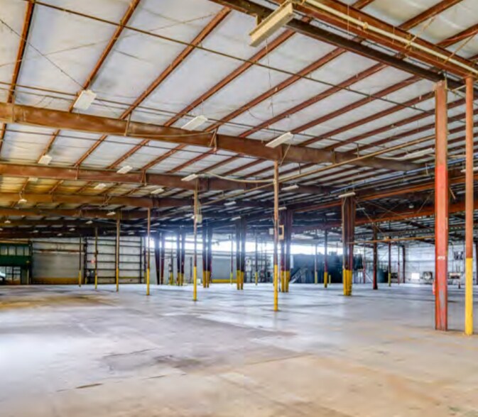 More Photos Of 5115 Hartford St, Tampa Manufacturing For Lease