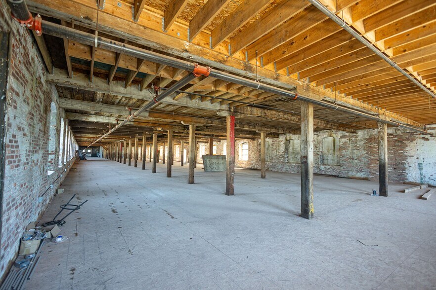 More Photos Of 2155 E Castor Ave, Philadelphia Manufacturing For Lease