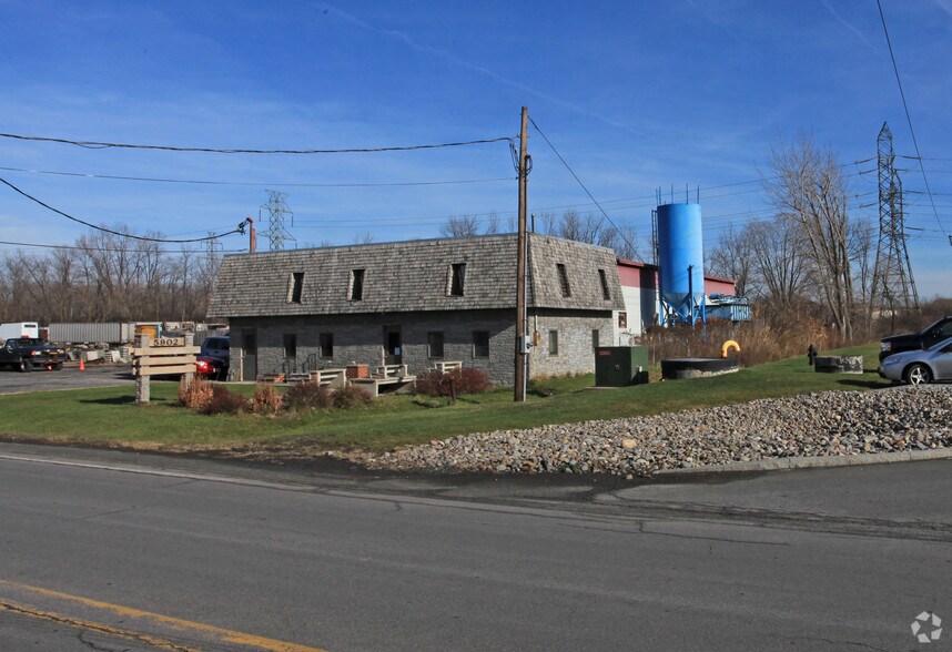 Primary Photo Of 5970 Butternut Dr, East Syracuse Light Manufacturing For Sale