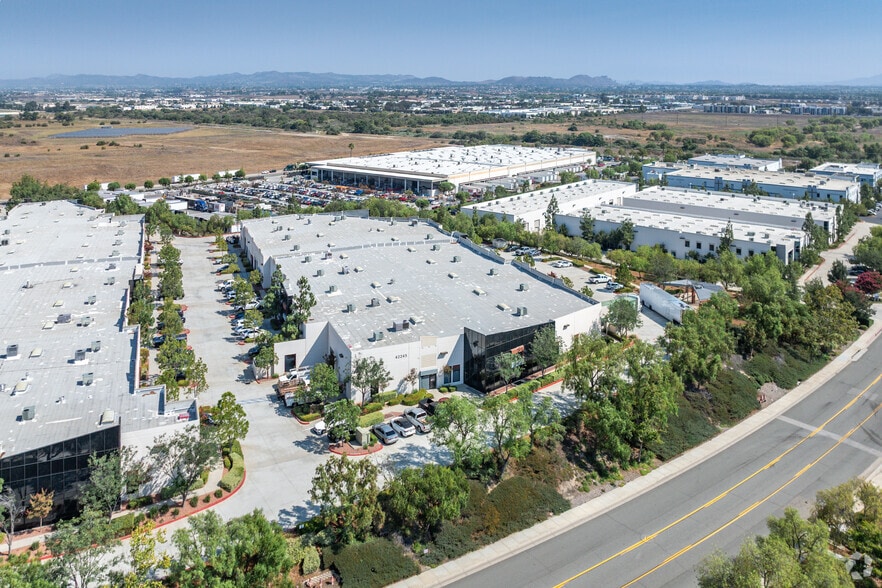 More Photos Of 42245 Remington Ave, Temecula Warehouse For Sale