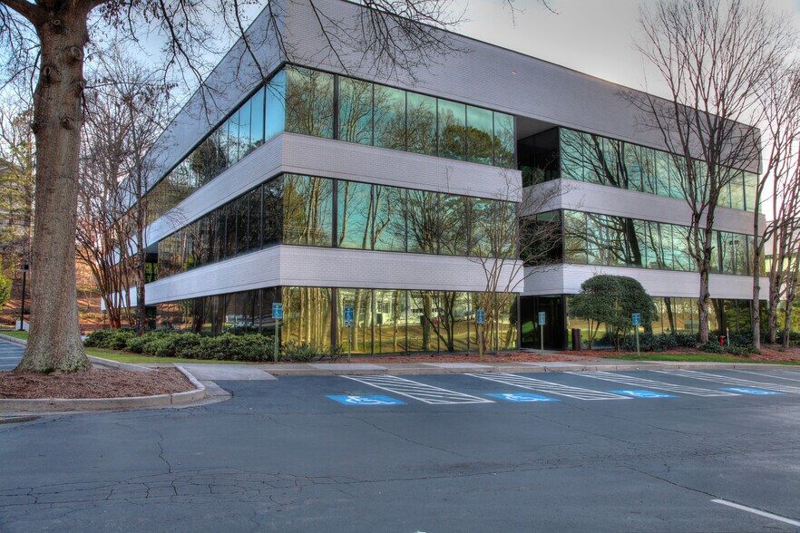 More Photos Of 1301 Hightower Trl, Atlanta Unknown For Lease