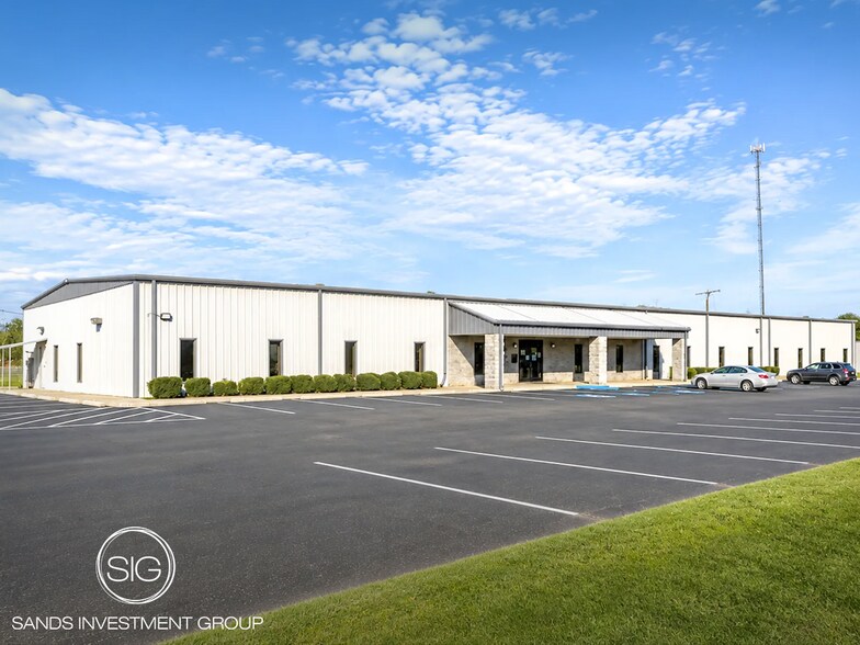 Primary Photo Of 2776 Highway 51, Senatobia Medical For Sale